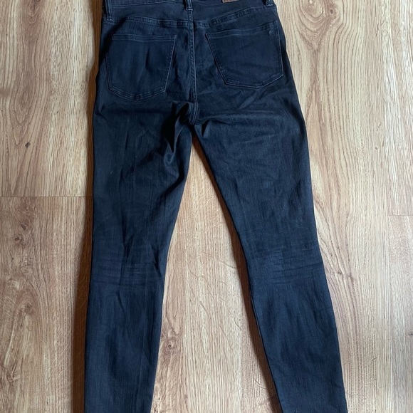 Madewell 9” High Rise Black Skinny Jeans - Picture 6 of 8